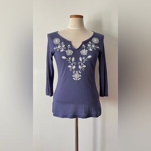 Old Navy Embroidered Blue Purple Scoop Neck 3/4 Sleeve Top